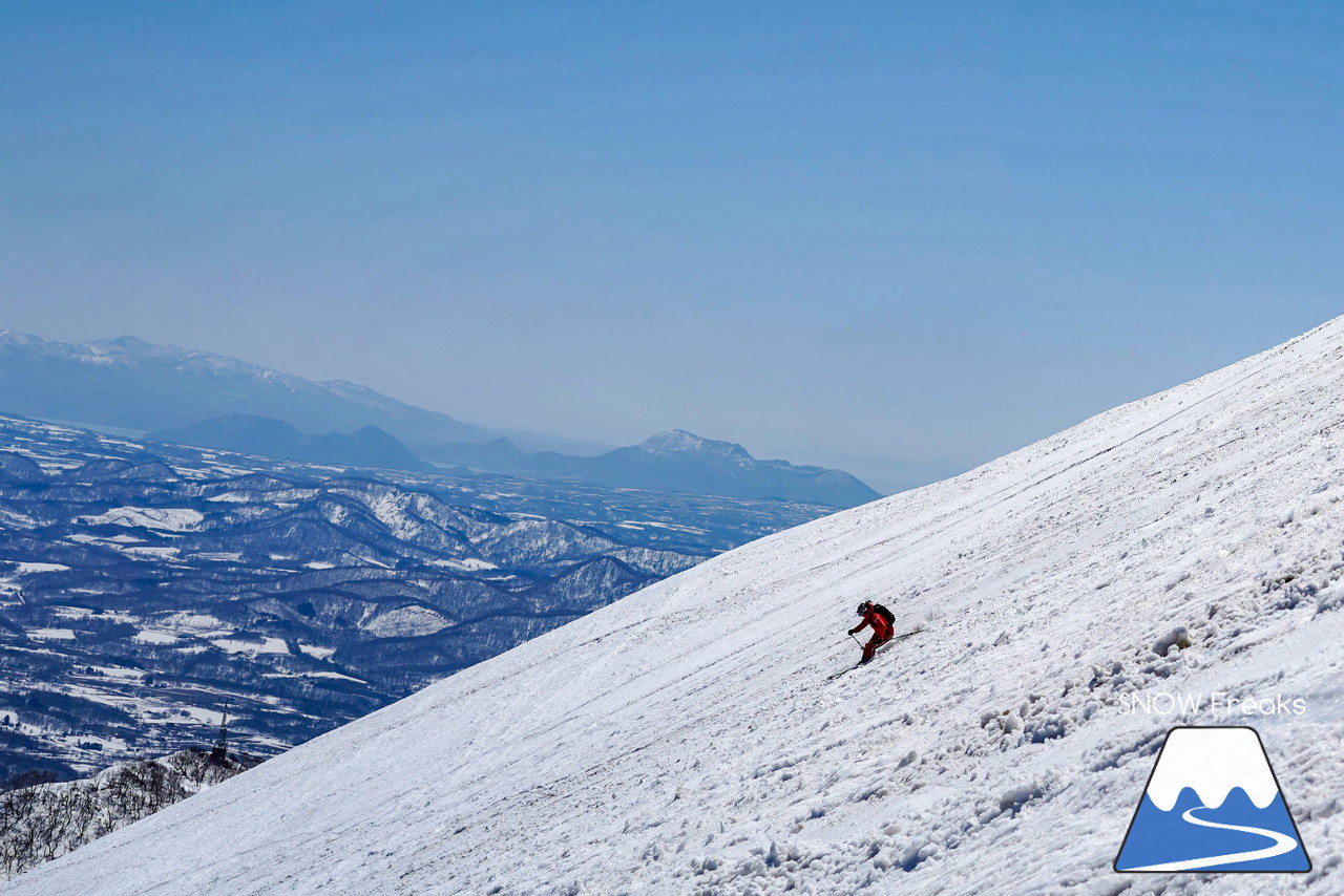 ニセコグラン・ヒラフ DYNASTAR SKI TEST RIDE DAYS Photo Session!!最高の天気に恵まれたニセコに、最高の仲間たちが集まりました☆